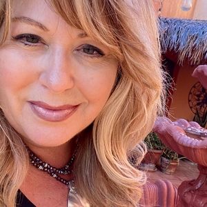 Meet your Posher, Michele